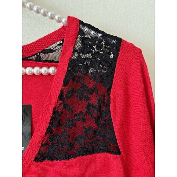 NWT Torrid Womens Size 0 Red Long Sleeve V-Neck Pullover Black Lace Trim - Picture 3 of 7